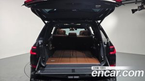 BMW X7 xDrive 40i M Sport 7-Seater 2024 года из Южной Кореи