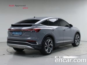Audi Q4 e-tron 40 Premium Sportback 2023 года из Южной Кореи
