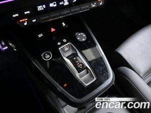 Audi Q4 e-tron 40 Premium Sportback 2023 года из Южной Кореи