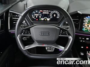 Audi Q4 e-tron 40 Premium Sportback 2023 года из Южной Кореи
