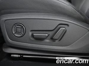 Audi Q4 e-tron 40 Premium Sportback 2023 года из Южной Кореи