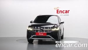 Volkswagen Tiguan 2.0 TSI Prestige 2023 года из Южной Кореи
