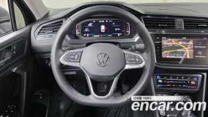 Volkswagen Tiguan 2.0 TSI Prestige 2023 года из Южной Кореи