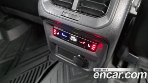 Volkswagen Tiguan 2.0 TSI Prestige 2023 года из Южной Кореи
