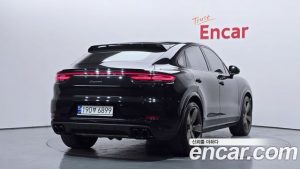 Porsche Cayenne 3.0 Coupe 2022 года из Южной Кореи
