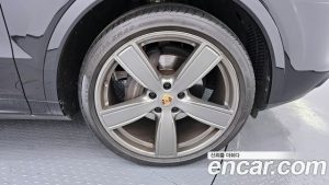 Porsche Cayenne 3.0 Coupe 2022 года из Южной Кореи