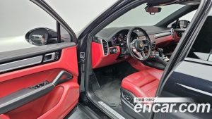 Porsche Cayenne 3.0 Coupe 2022 года из Южной Кореи