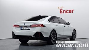BMW 5-Series 520i M Sport 2024 года из Южной Кореи