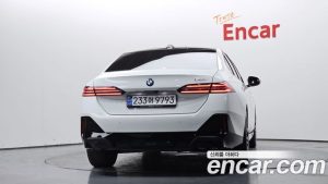 BMW 5-Series 520i M Sport 2024 года из Южной Кореи