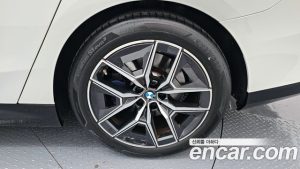 BMW 5-Series 520i M Sport 2024 года из Южной Кореи