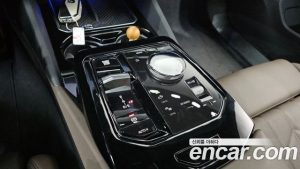 BMW 5-Series 520i M Sport 2024 года из Южной Кореи
