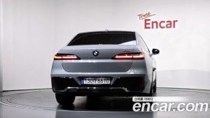 BMW 7-Series 740i sDrive M Sport 2023 года из Южной Кореи