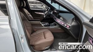 BMW 7-Series 740i sDrive M Sport 2023 года из Южной Кореи