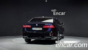 BMW 5-Series 520i M Sport 2024 года из Южной Кореи
