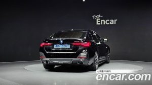 BMW i4 eDrive40 M Sport PRO 2023 года из Южной Кореи