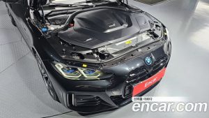 BMW i4 eDrive40 M Sport PRO 2023 года из Южной Кореи