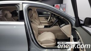 Mercedes-Benz S-Class S580L 4MATIC 2023 года из Южной Кореи