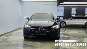 Mercedes-Benz C-Class C300 4MATIC Avantgarde 2023 года из Южной Кореи