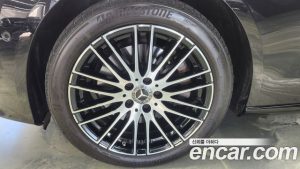 Mercedes-Benz C-Class C300 4MATIC Avantgarde 2023 года из Южной Кореи