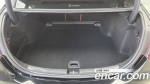 Mercedes-Benz C-Class C300 4MATIC Avantgarde 2023 года из Южной Кореи