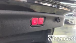 Mercedes-Benz C-Class C300 4MATIC Avantgarde 2023 года из Южной Кореи