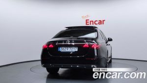 Mercedes-Benz E-Class E300 4MATIC Exclusive 2025 года из Южной Кореи