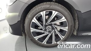 Mercedes-Benz E-Class E300 4MATIC Exclusive 2025 года из Южной Кореи