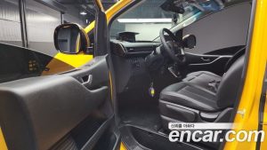 Hyundai Staria HEV 1.6 Tourer 11-Seater 2025 года из Южной Кореи