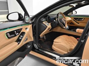 Mercedes-Benz S-Class Maybach S680 4MATIC VIRGIL ABLOH Edition 2023 года из Южной Кореи