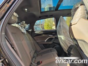 Audi Q5 40 TDI 4WD S Line Sportback 2025 года из Южной Кореи