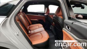 Kia K5 Signature 2024 года из Южной Кореи