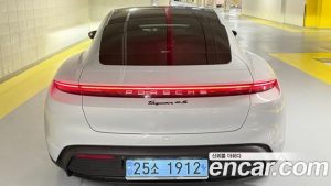 Porsche Taycan Base 2023 года из Южной Кореи