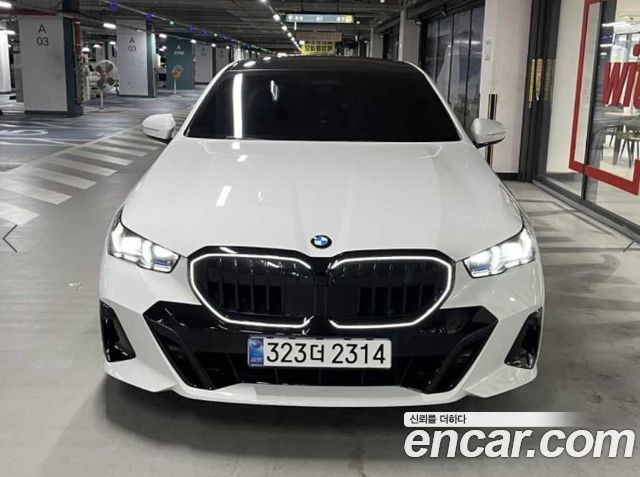 BMW 5-Series 530i xDrive M Sport PRO Special Edition 2025 года из Кореи