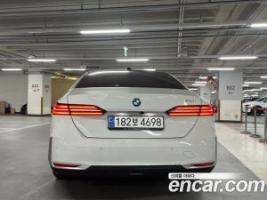 BMW 5-Series 520i 2024 года из Южной Кореи