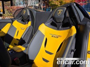 Lamborghini Huracan LP610-2 EVO SPYDER 2022 года из Южной Кореи