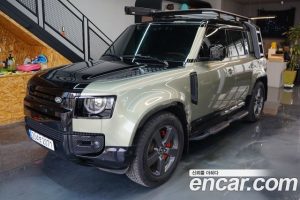 Land Rover Defender 110 P400 X 2023 года из Южной Кореи