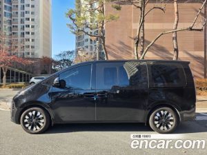 Hyundai Staria 4WD Lounge 9-Seater 2025 года из Южной Кореи