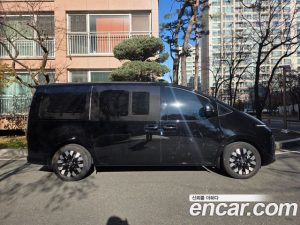 Hyundai Staria 4WD Lounge 9-Seater 2025 года из Южной Кореи