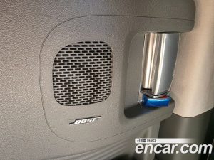 Hyundai Staria 4WD Lounge 9-Seater 2025 года из Южной Кореи