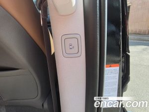 Hyundai Staria 4WD Lounge 9-Seater 2025 года из Южной Кореи