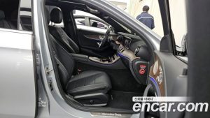Mercedes-Benz E-Class E220d 4MATIC Exclusive 2023 года из Южной Кореи