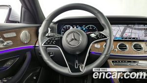 Mercedes-Benz E-Class E220d 4MATIC Exclusive 2023 года из Южной Кореи