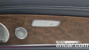 Mercedes-Benz E-Class E220d 4MATIC Exclusive 2023 года из Южной Кореи