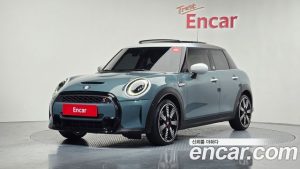 Mini Cooper 5Door MULTITONE Edition 2023 года из Южной Кореи