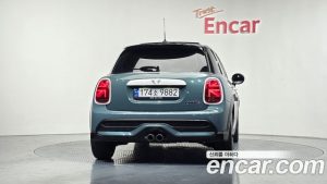 Mini Cooper 5Door MULTITONE Edition 2023 года из Южной Кореи