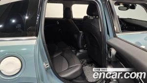 Mini Cooper 5Door MULTITONE Edition 2023 года из Южной Кореи