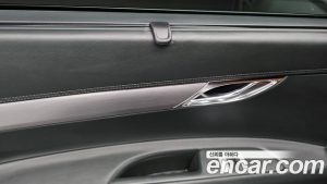 Genesis GV80 2.5T Бензин 2WD 2024 года из Южной Кореи