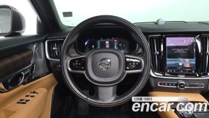 Volvo S90 B6 AWD Inscription 2022 года из Южной Кореи