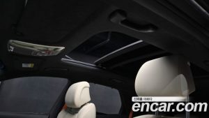 Genesis GV70 2.5T Бензин 2WD 2025 года из Южной Кореи