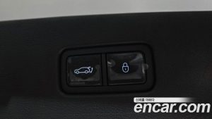 Genesis GV70 2.5T Бензин 2WD 2025 года из Южной Кореи